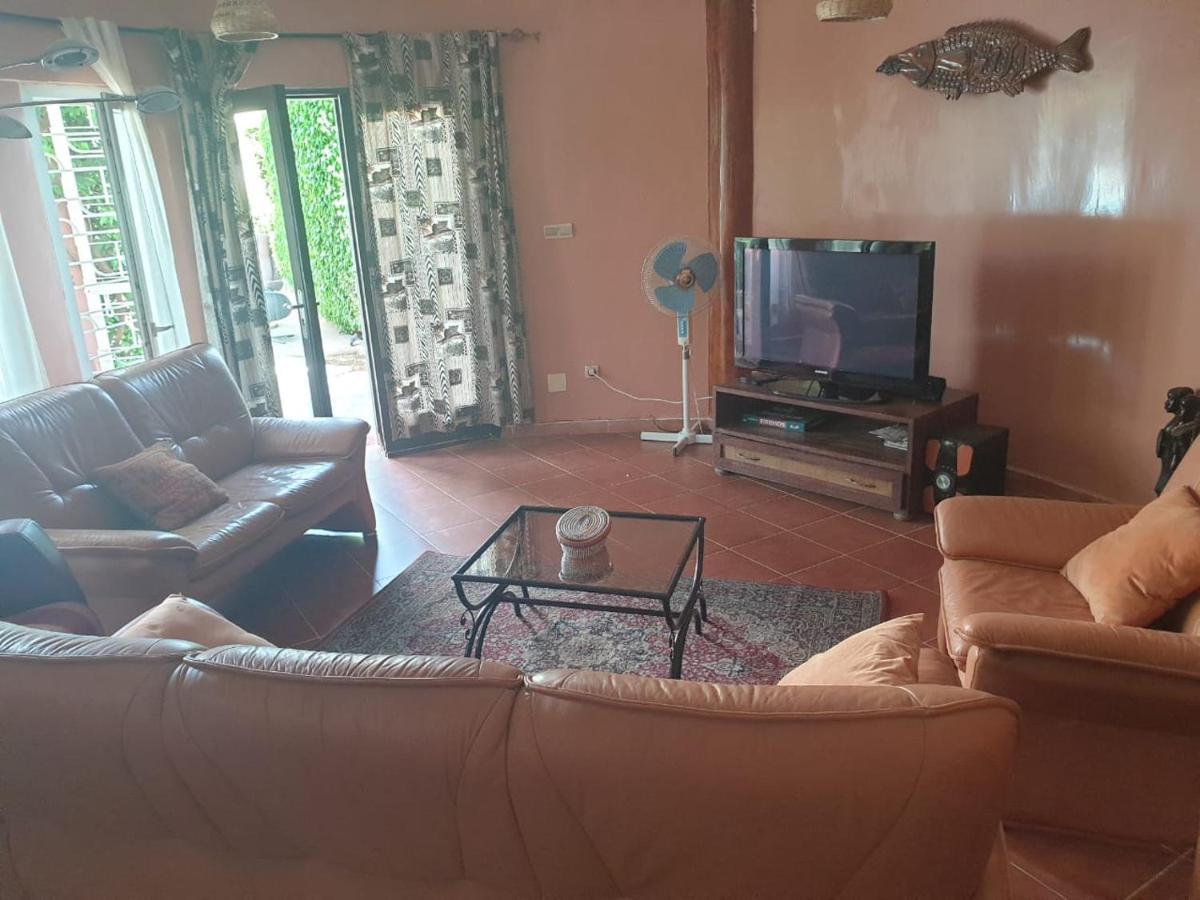Fadu'Gh Villa Somone Buitenkant foto