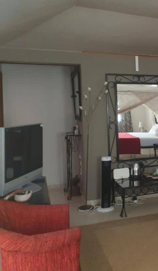 Fadu'Gh Villa Somone Buitenkant foto
